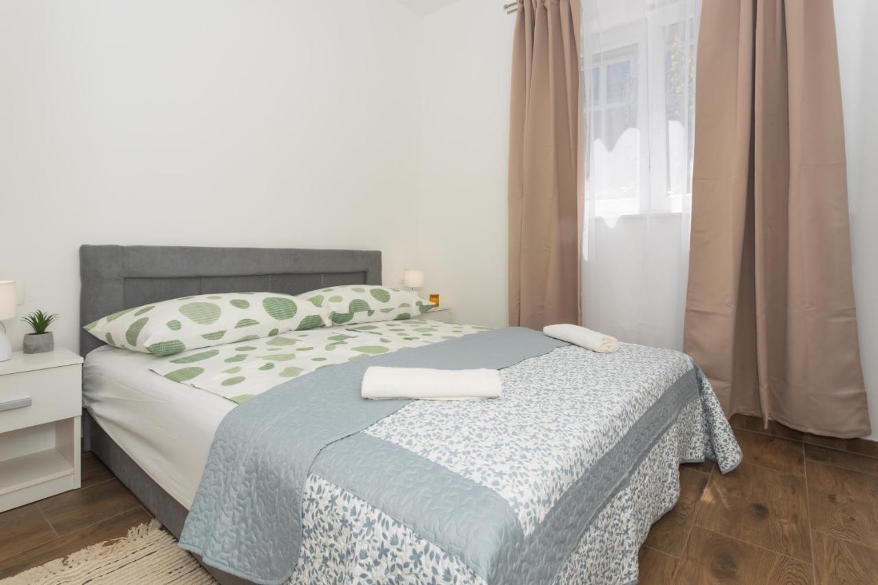 Mara Apartment Sibenik Luaran gambar